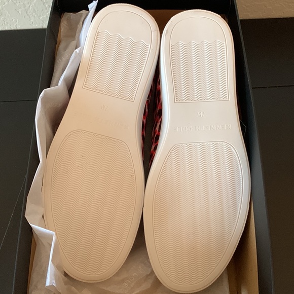 Kenneth Cole Bubble Gum Pink Calf Sneakers - Picture 8 of 8